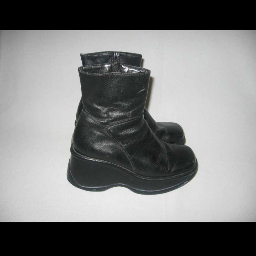 Vintage Steve Madden platform boots - Picture 7 of 10